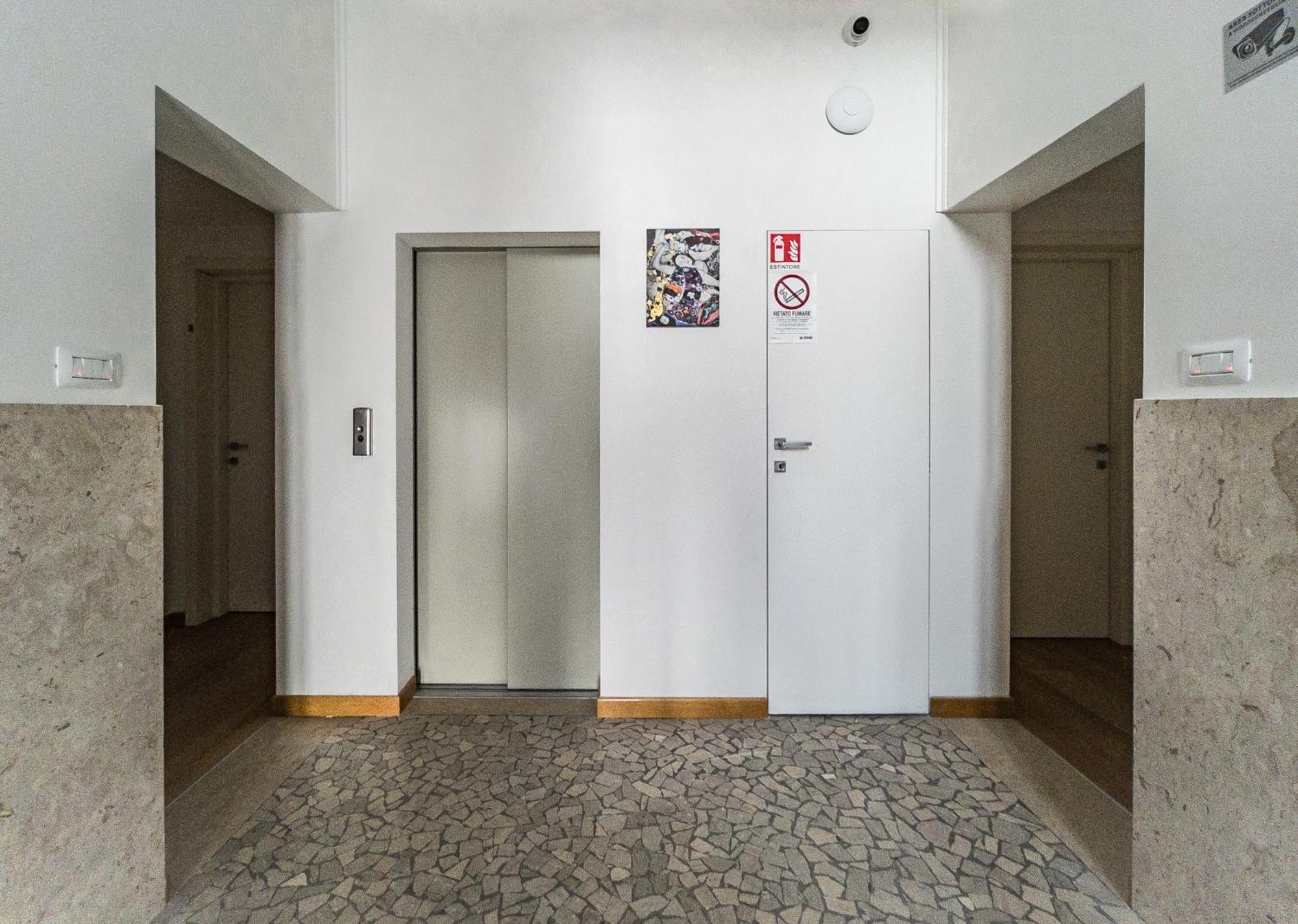 Rrrapido Holy Suites And Rooms - Via Sardegna Milan Extérieur photo