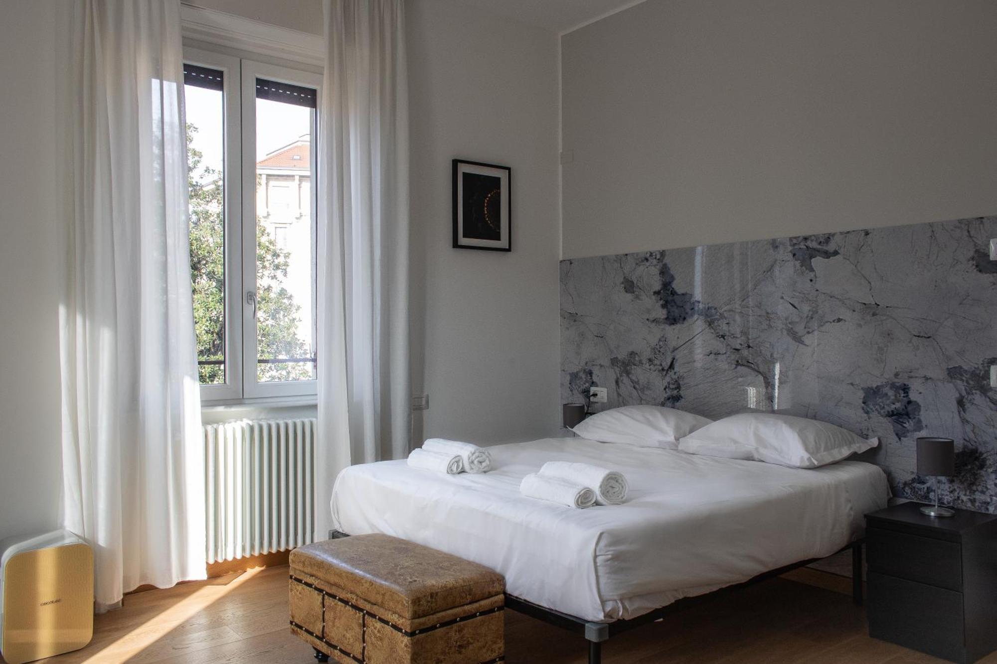 Rrrapido Holy Suites And Rooms - Via Sardegna Milan Extérieur photo