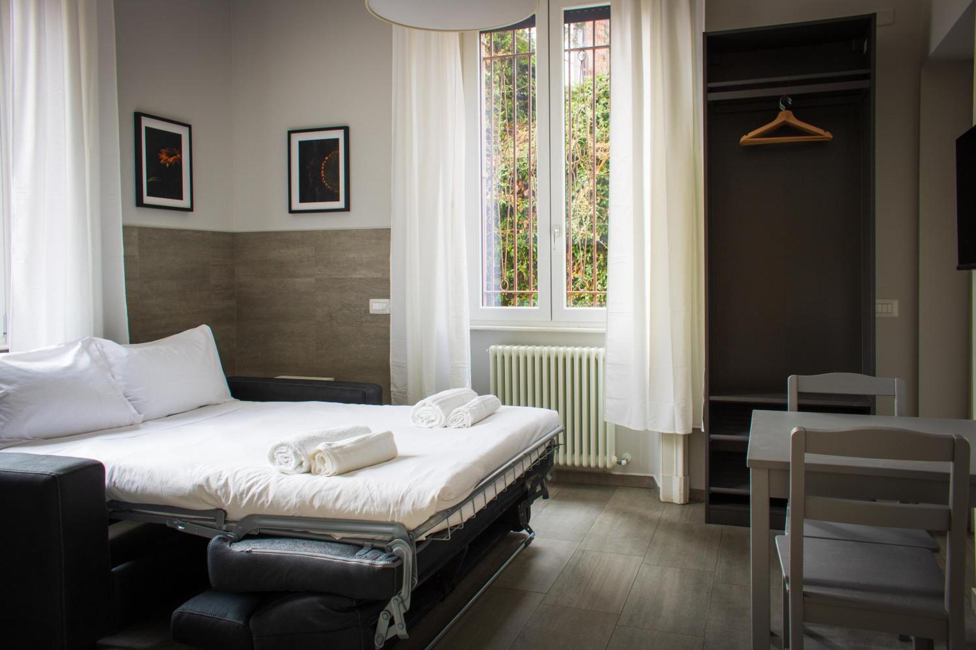 Rrrapido Holy Suites And Rooms - Via Sardegna Milan Extérieur photo